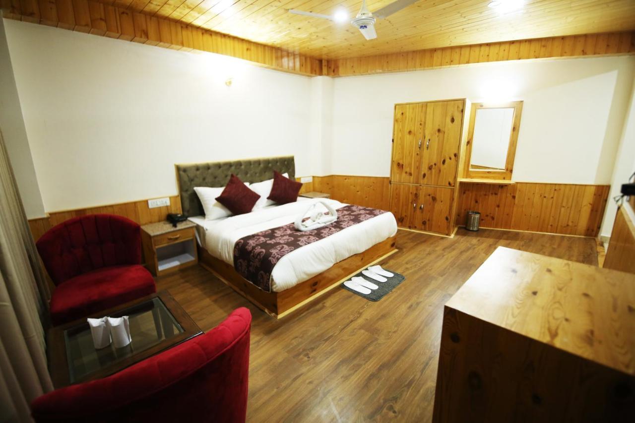 Blossom Hill Retreat Hotel Manāli Esterno foto